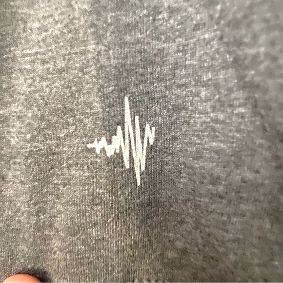 Anvil Tri Blend Eventex Men’s XL Grey T-shirt Made In Haiti Lightweight Relaxed - Picture 7 of 8